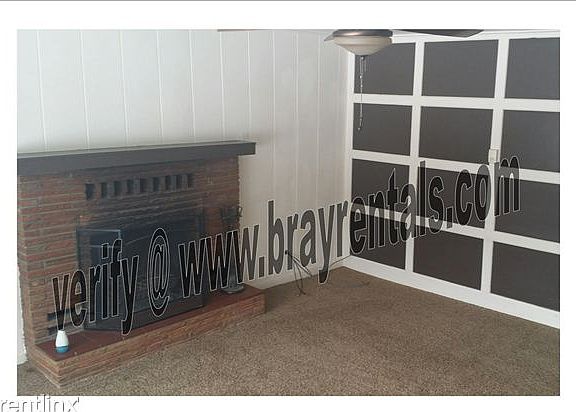2501 Monument Rd #3 fireplace