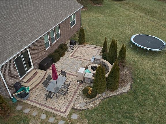 2nd image of 5655 Augusta Woods Dr