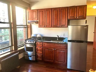 Rented by Dynamik Realty