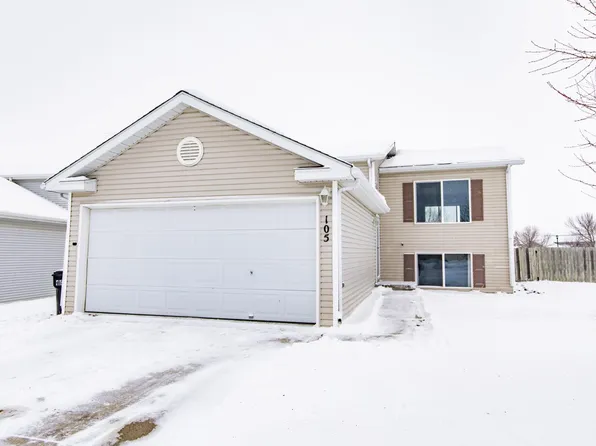 105 Evergreen Cir, West Fargo, ND 58078