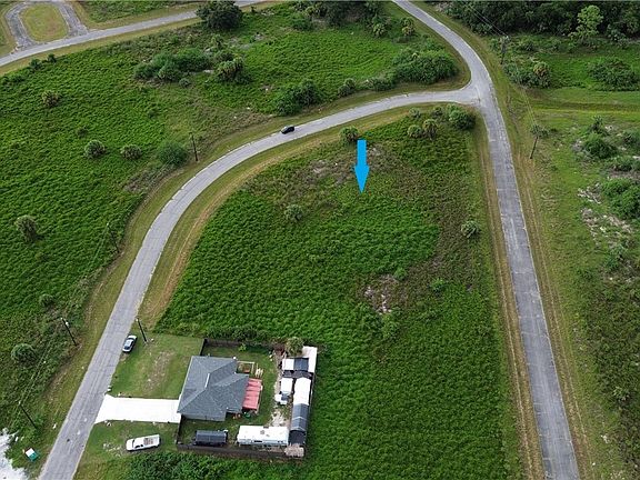 4th image of 770 Shark Ln
