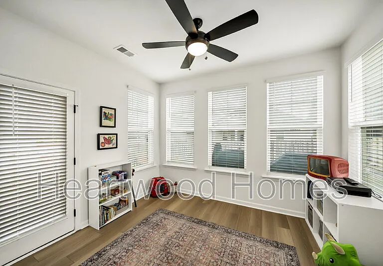 924 Windchase Way — Photo 10