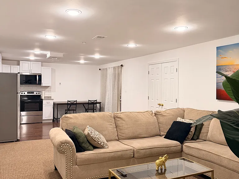 3213 Valley Forest Dr — Photo 8