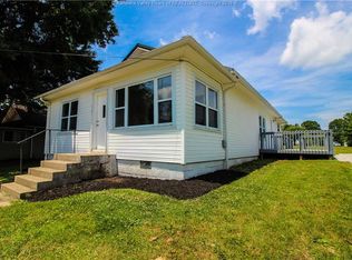 2008 Cherry St, Hurricane, WV 25526