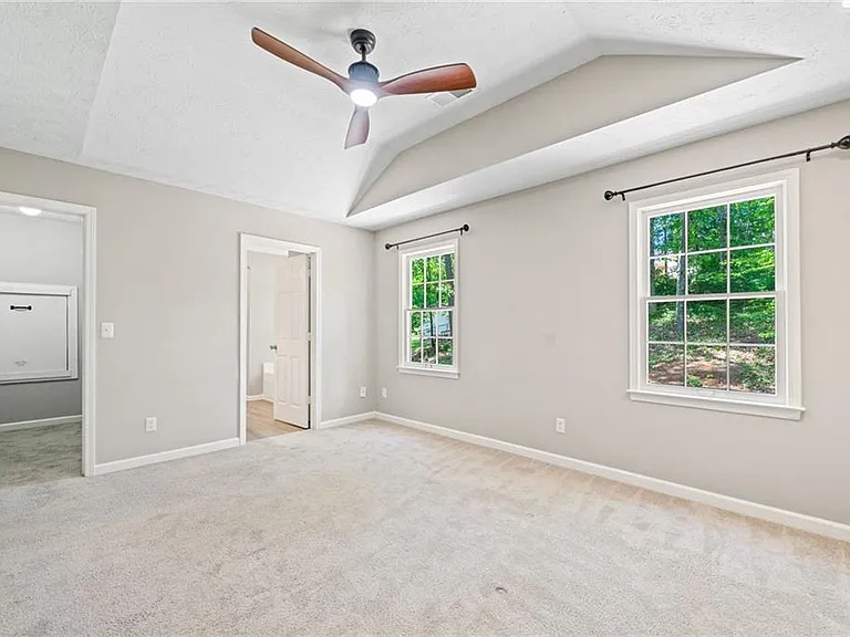 5590 Princeton Oaks Dr — Photo 39