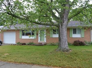 1040 Fairfield Rd, Troy, OH 45373