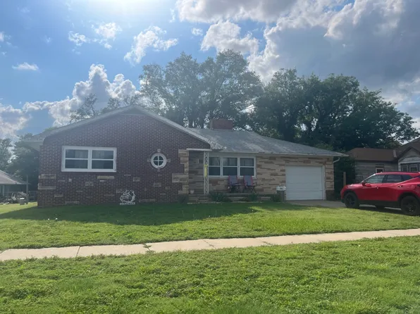 225 S 3rd St, Osborne, KS 67473