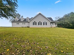 3841 Ll Rd, Fults, IL 62244