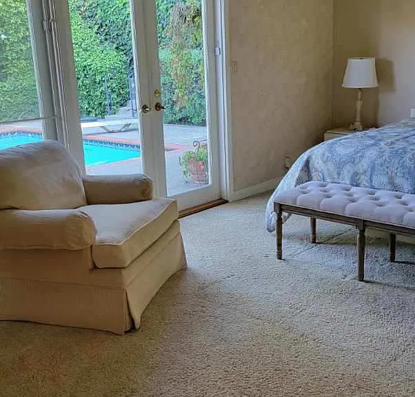 Sitting area.