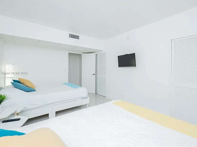 3801 S Ocean Dr #7O — Photo 30