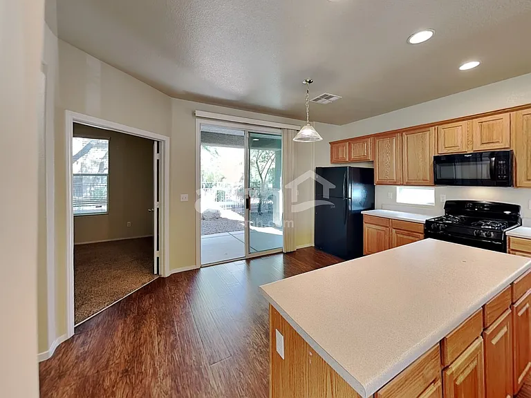 8802 Salvestrin Point Ave — Photo 4
