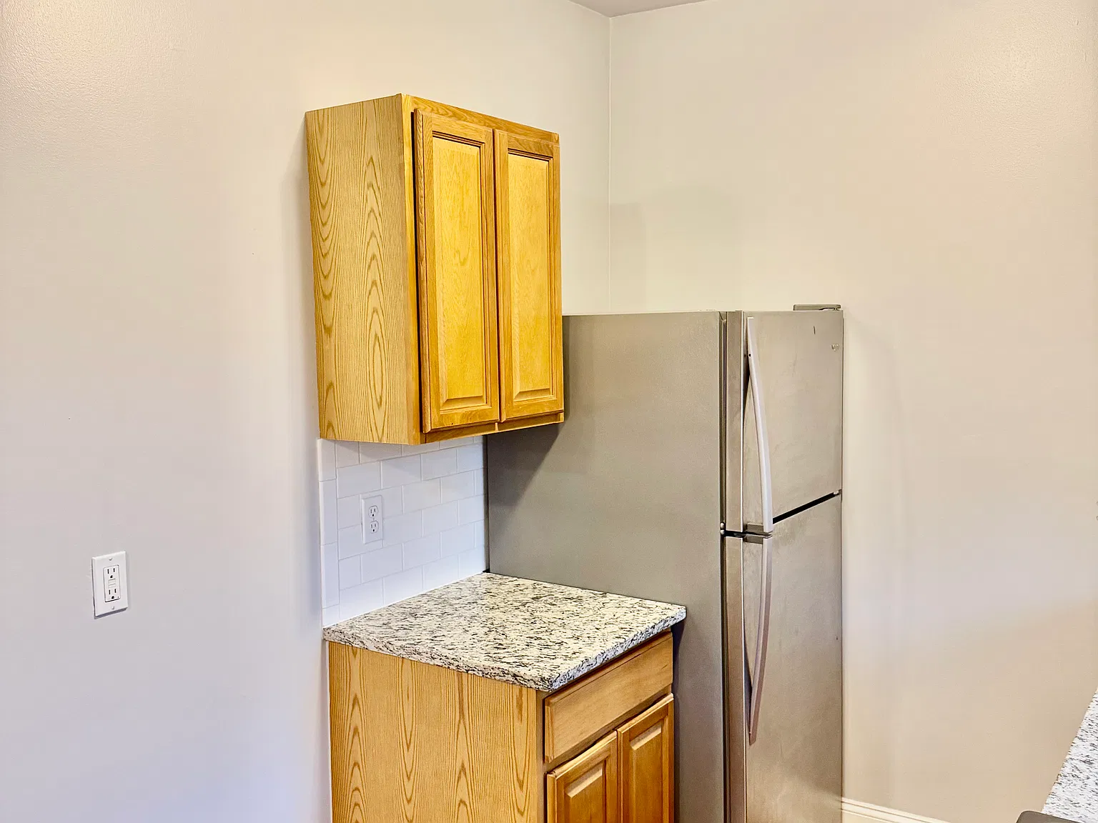 1 bed, $2,325 — Photo 4