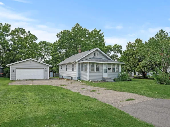 825 Summit Ave, Saint Paul Park, MN 55071