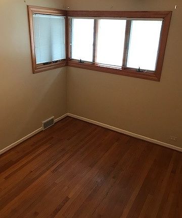 5th image of 371 Grandview Ave