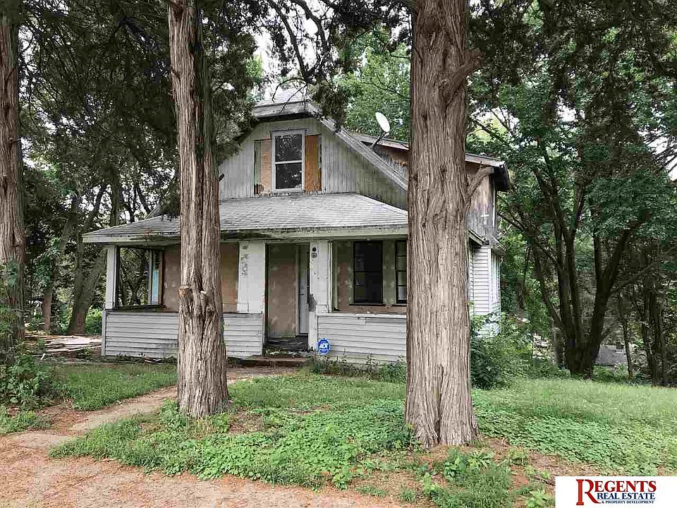 2nd image of 5711 N 36th St