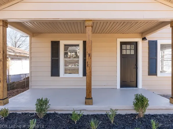 1702 Alma Blvd, Van Buren, AR 72956