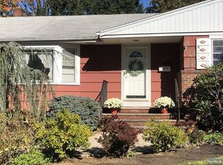 786 River Dell Rd, Oradell, NJ 07649