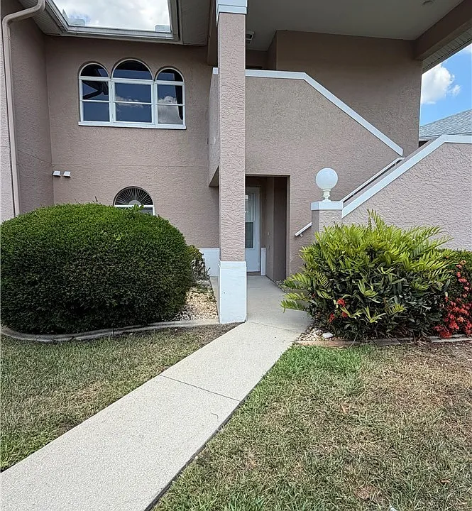 28 Cosmopolitan Dr #13