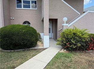 28 Cosmopolitan Dr UNIT 13, Lehigh Acres, FL 33936
