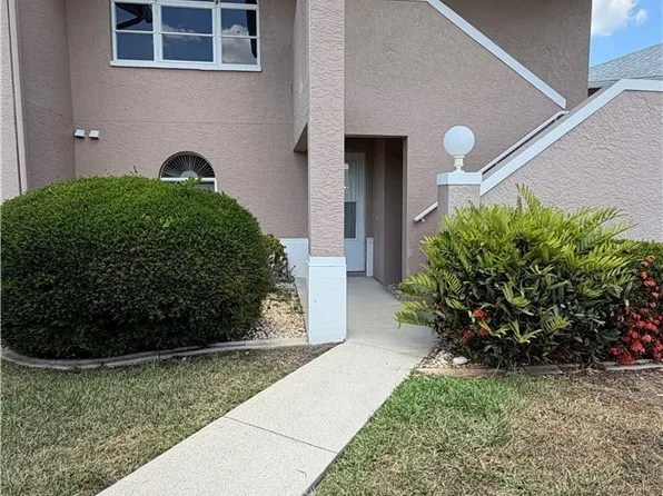28 Cosmopolitan Dr Unit 13, Lehigh Acres, FL 33936