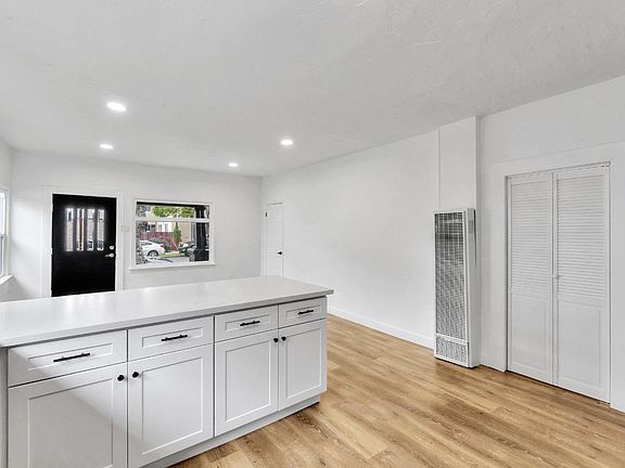 5th image of 584 W 12th St