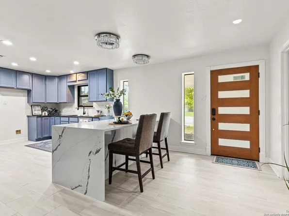 5302 La Pradero, San Antonio, TX 78233