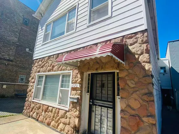 620 W 26th St #2F, Chicago, IL 60616