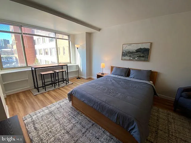 Studio, 1.0 bath, 383 sqft, $1,995 — Photo 3
