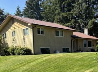 48404 Norquist Ln, Oakridge, OR 97463