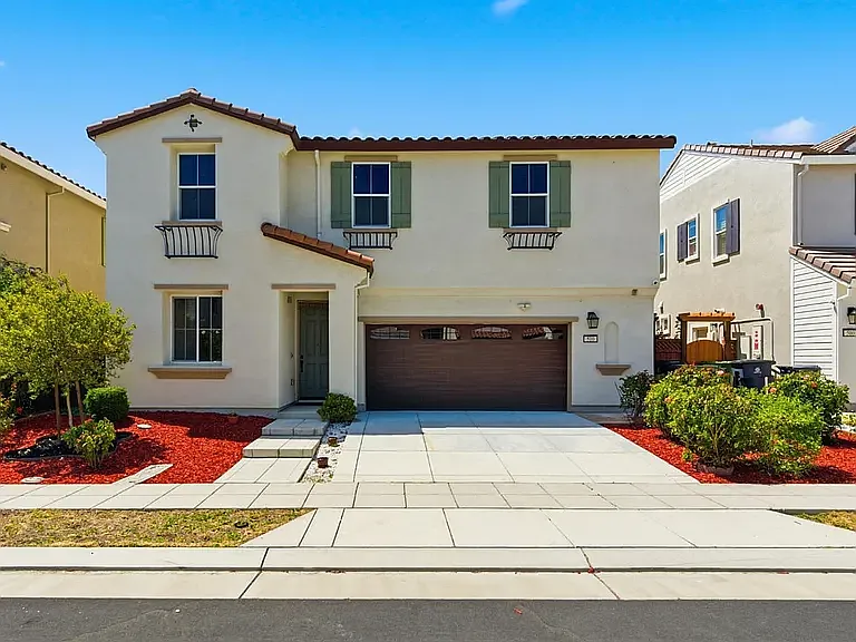 520 E Albertina Ave — Photo 4