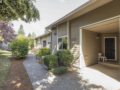 4688 SW Comus Pl #1, Portland, OR, 97219