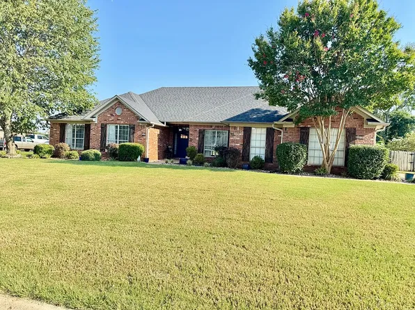 57 Weaver Cir, Vilonia, AR 72173