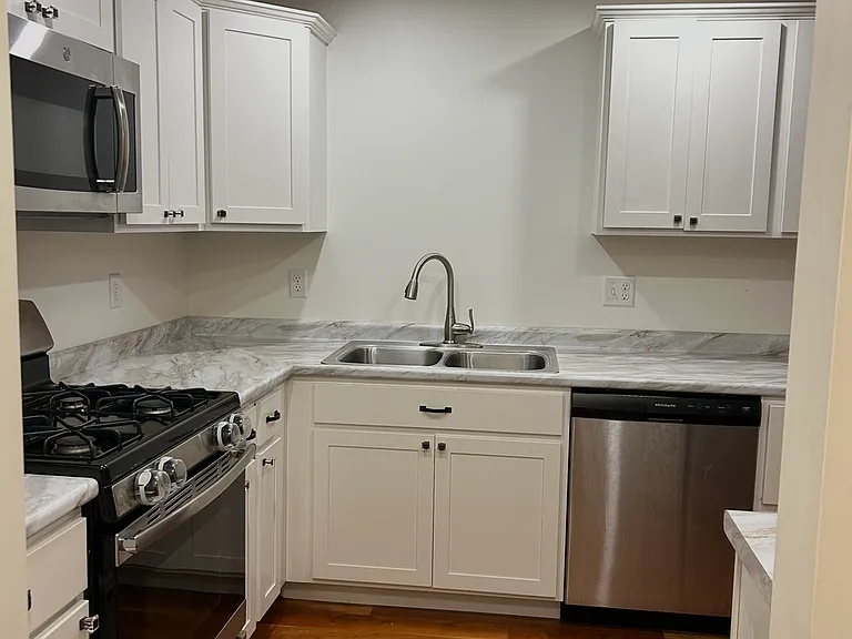 9 Cascade Rd #C2 — Photo 7