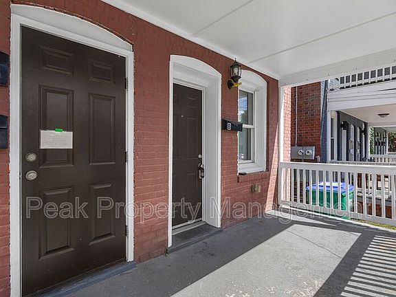 4th image of 604 N 32nd St APT B