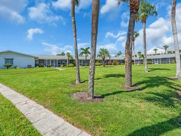 100 The Esplanade N APT 18, Venice, FL 34285