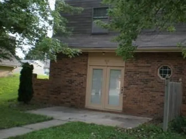 808 NE Ball Dr APT C, Lees Summit, MO 64086