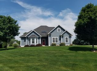 21 Longmeadow Ln, Niles, MI 49120