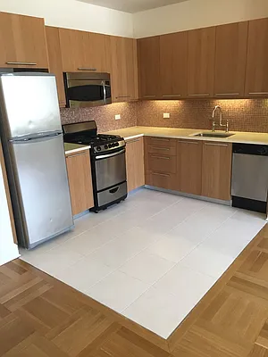 Rented by Windsor Property Management | media 16