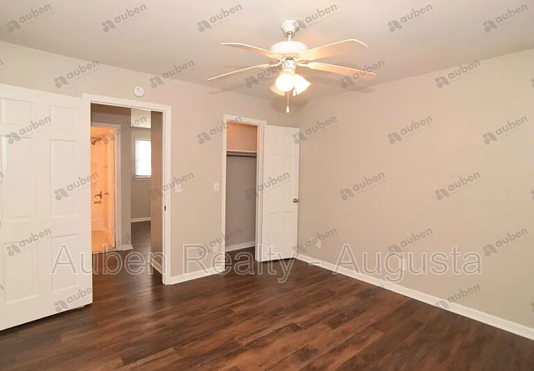 1604 Johns Rd #C — Photo 14
