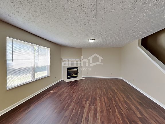 3rd image of 5502 Glen Canyon Dr