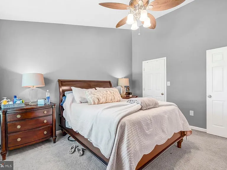 8628 Ellesmere Way — Photo 18