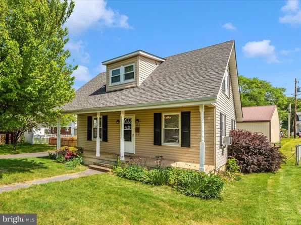 332 Avon Rd, Hagerstown, MD 21740