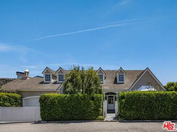 12500 Helena St, Los Angeles, CA 90049