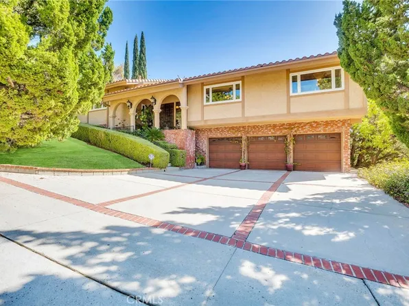 8 Buckskin Rd, Bell Canyon, CA 91307