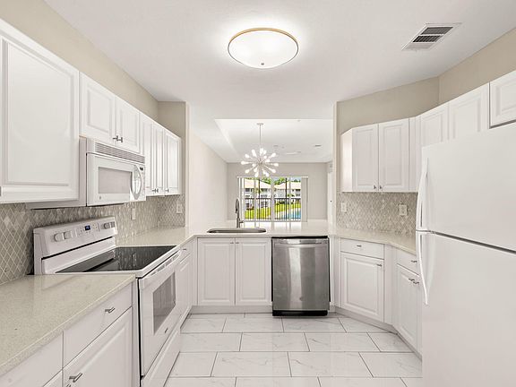 5th image of 7846 Regal Heron Cir APT 306