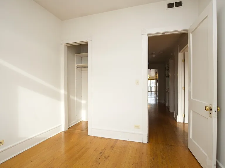 6717 N Sheridan Rd #S4 — Photo 13