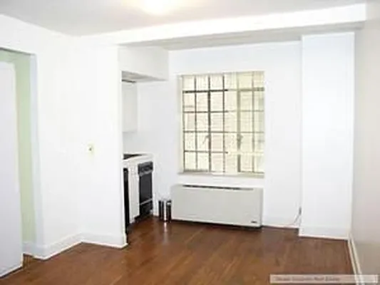 Rented by R New York | media 3