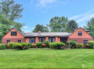25 Deer Path, Holmdel, NJ 07733