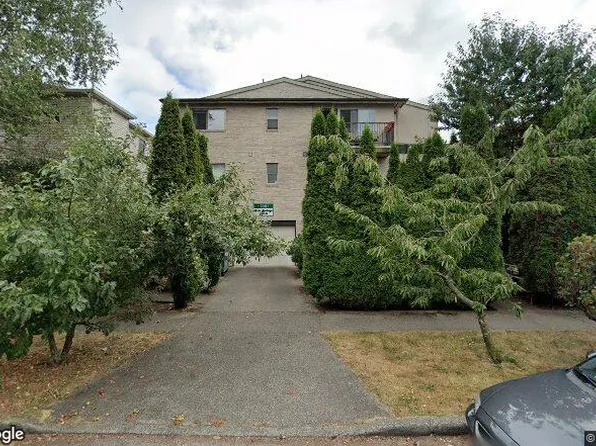 709 N 95th St #102, Seattle, WA 98103