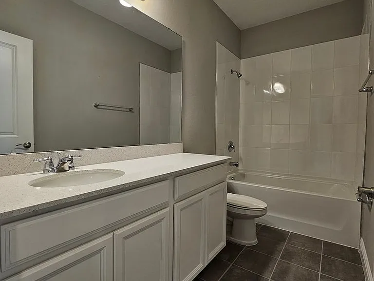 14371 Braemar St — Photo 14